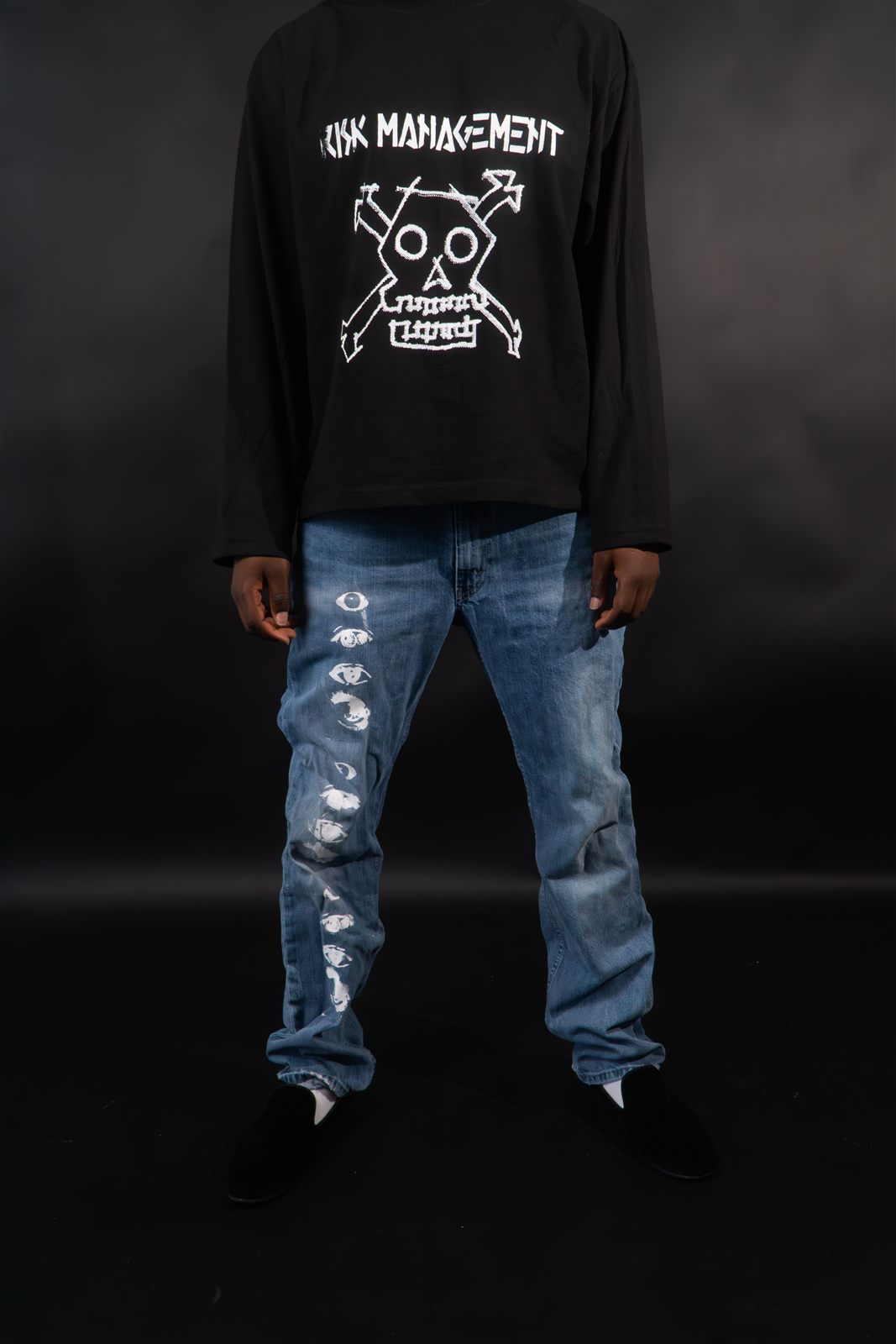 Crossbones Longsleeve tee — detail, fit